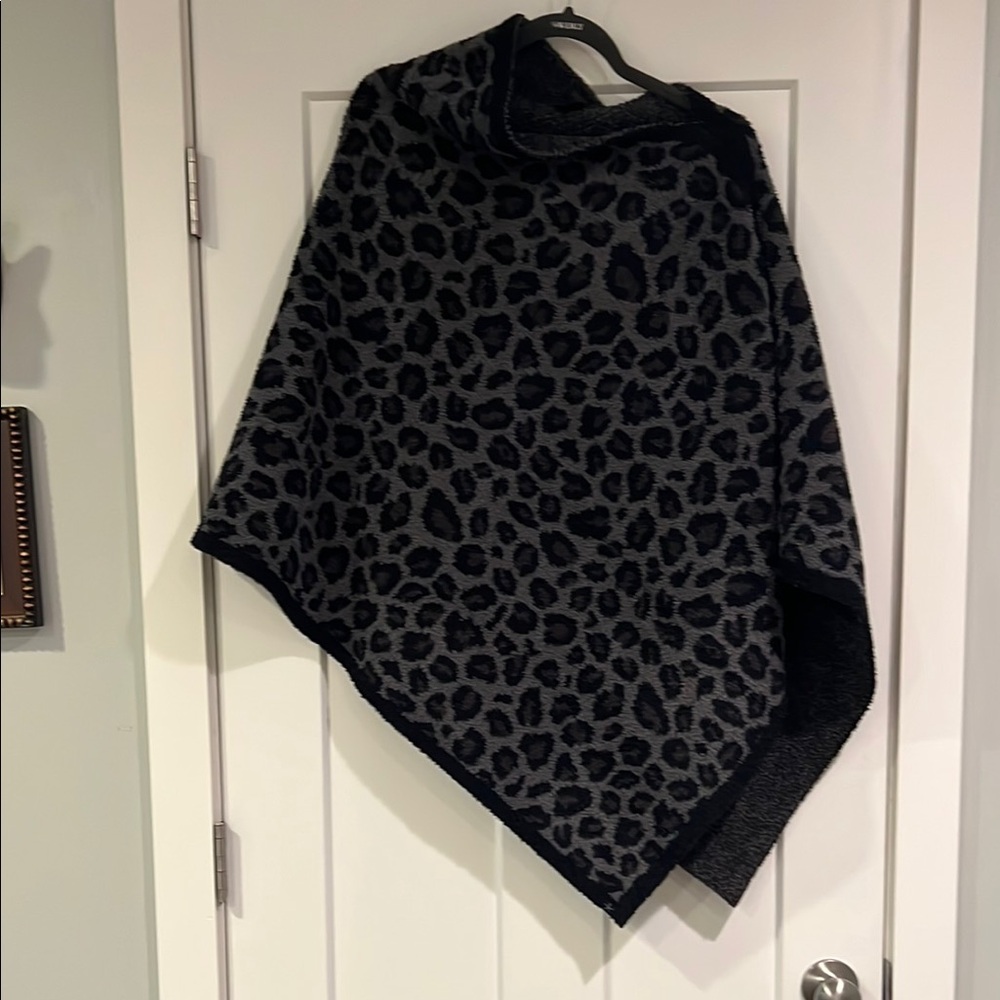 Barefoot Dreams CozyChic Knit in Charcoal